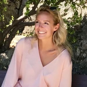 Meet your Posher, Christina